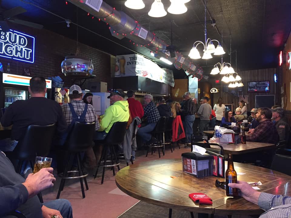 Syracuse Bars' 2 A.M. Closing Time Faces "Last Call" RIVER COUNTRY