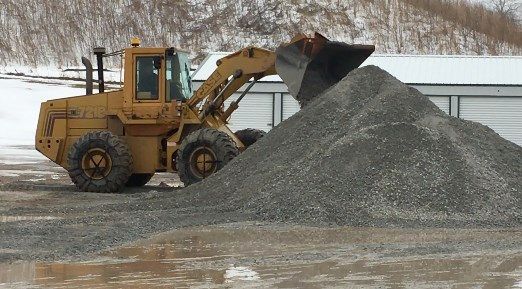 Road workers renew plea for labor deal