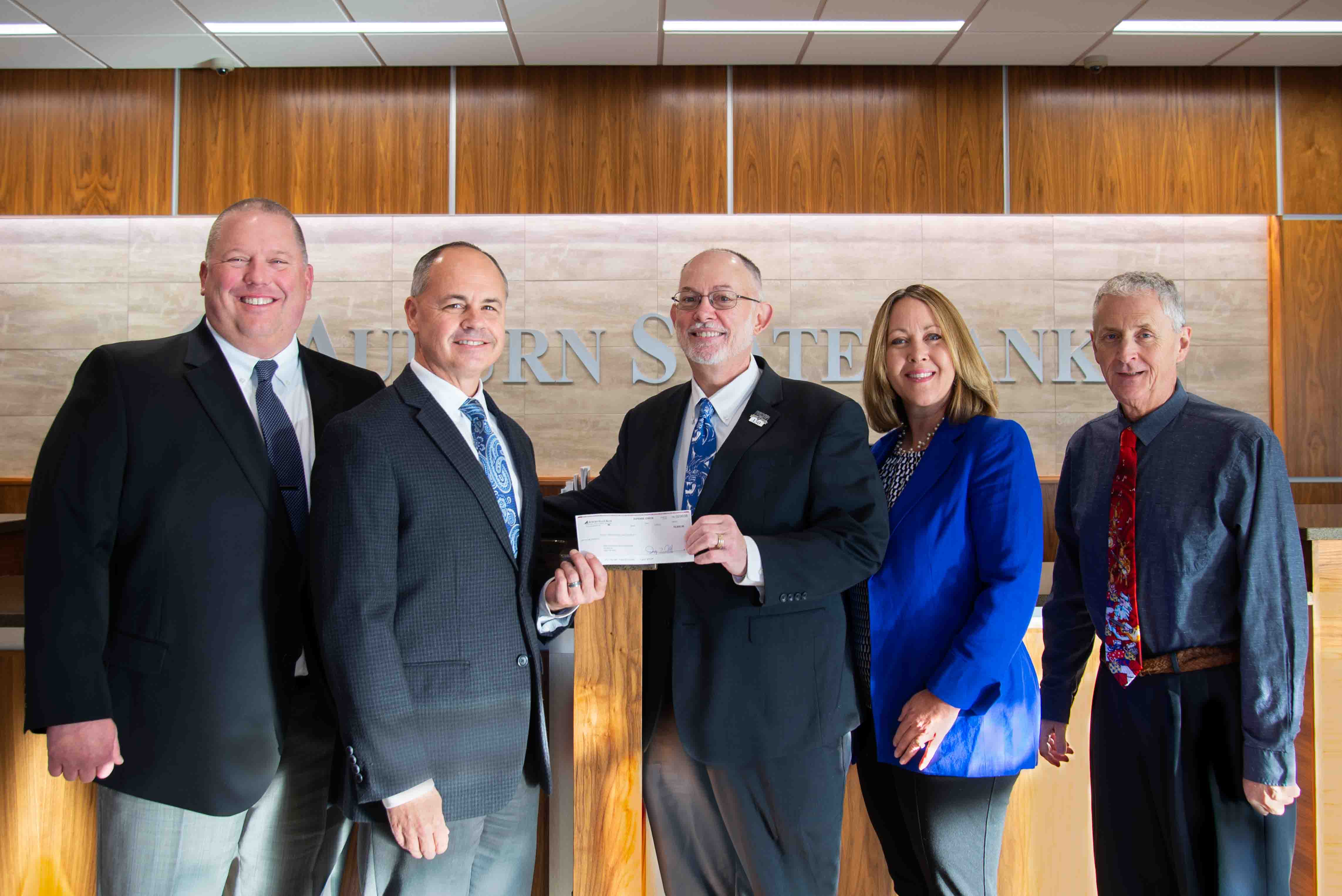 Bank donates to Peru State's 'roar campaign' - Vimarsana News