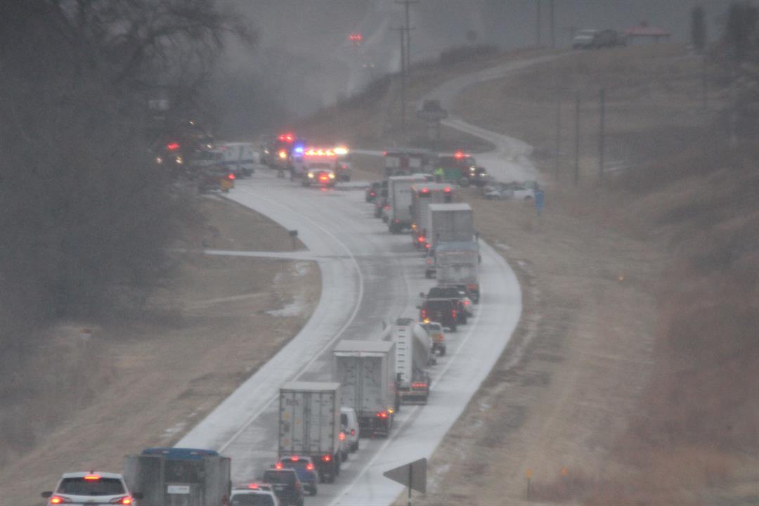 Passing driver collided with oncoming traffic on icy highway near Union - Vimarsana News