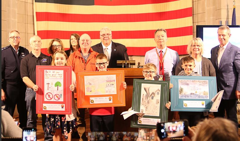 Severe weather posters judged - Vimarsana News