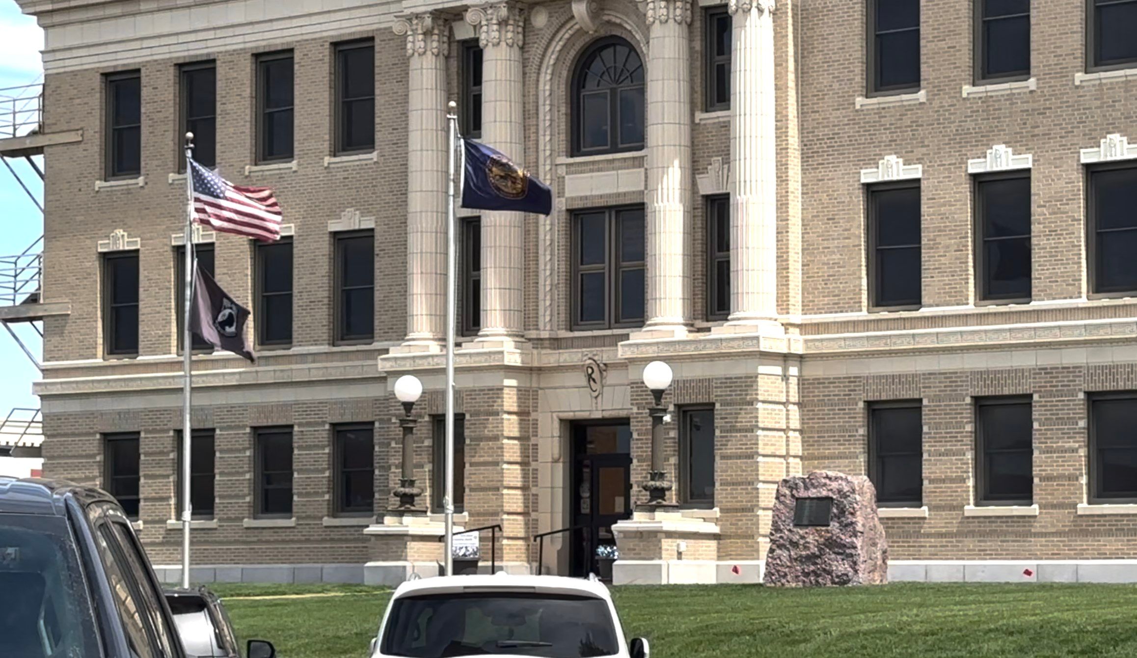 Oklahoma man faces weapons charges in Richardson County