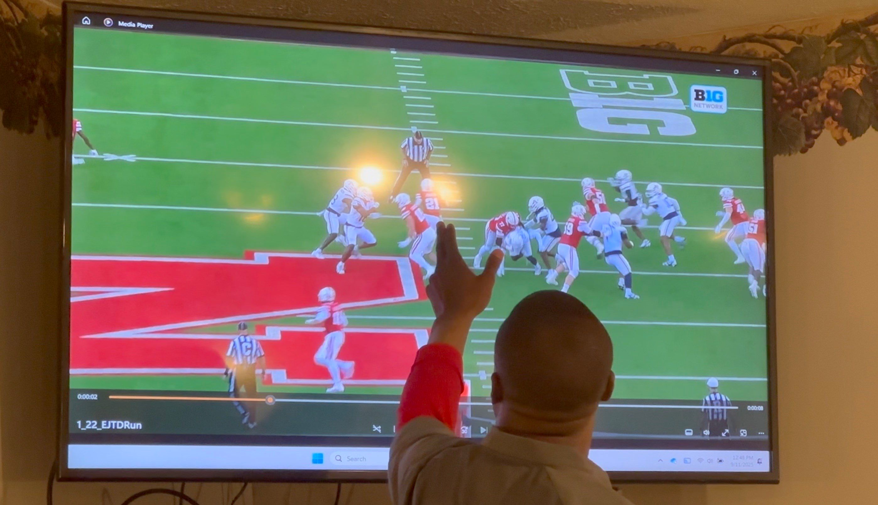 Big Red Buzz: Thanksgiving ingredients for stopping the run