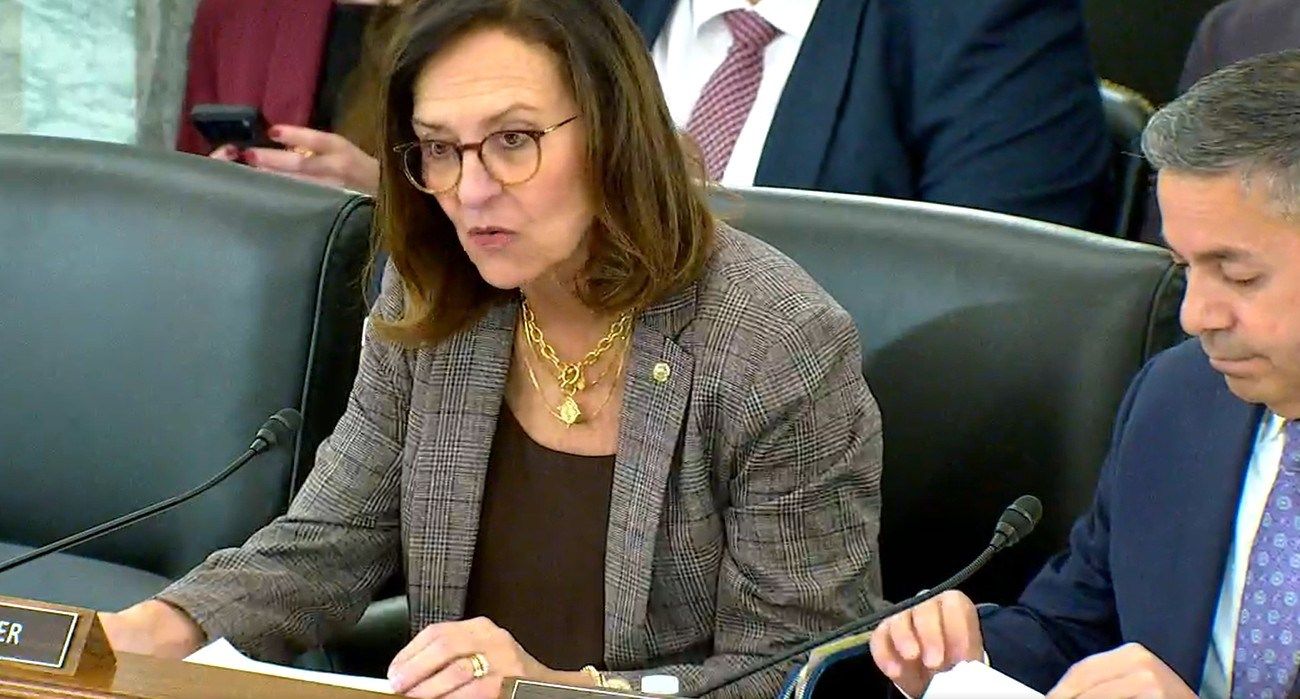 Fischer urges reauthorization of FirstNet